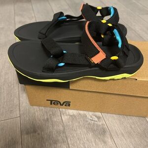 TEVA Hurricane XLT sandals